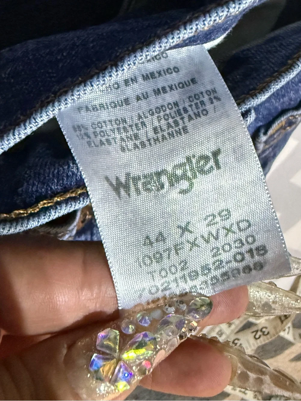 Wrangler Premium Quality Men's Straight Jeans in Classic Denim Blue size 44 x 29